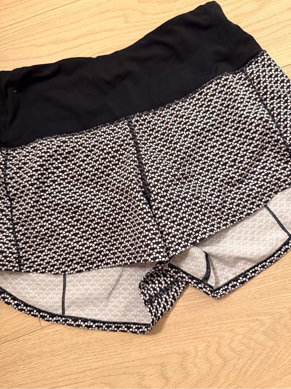 Lululemon Black & White Printed Women’s Athletic Shorts